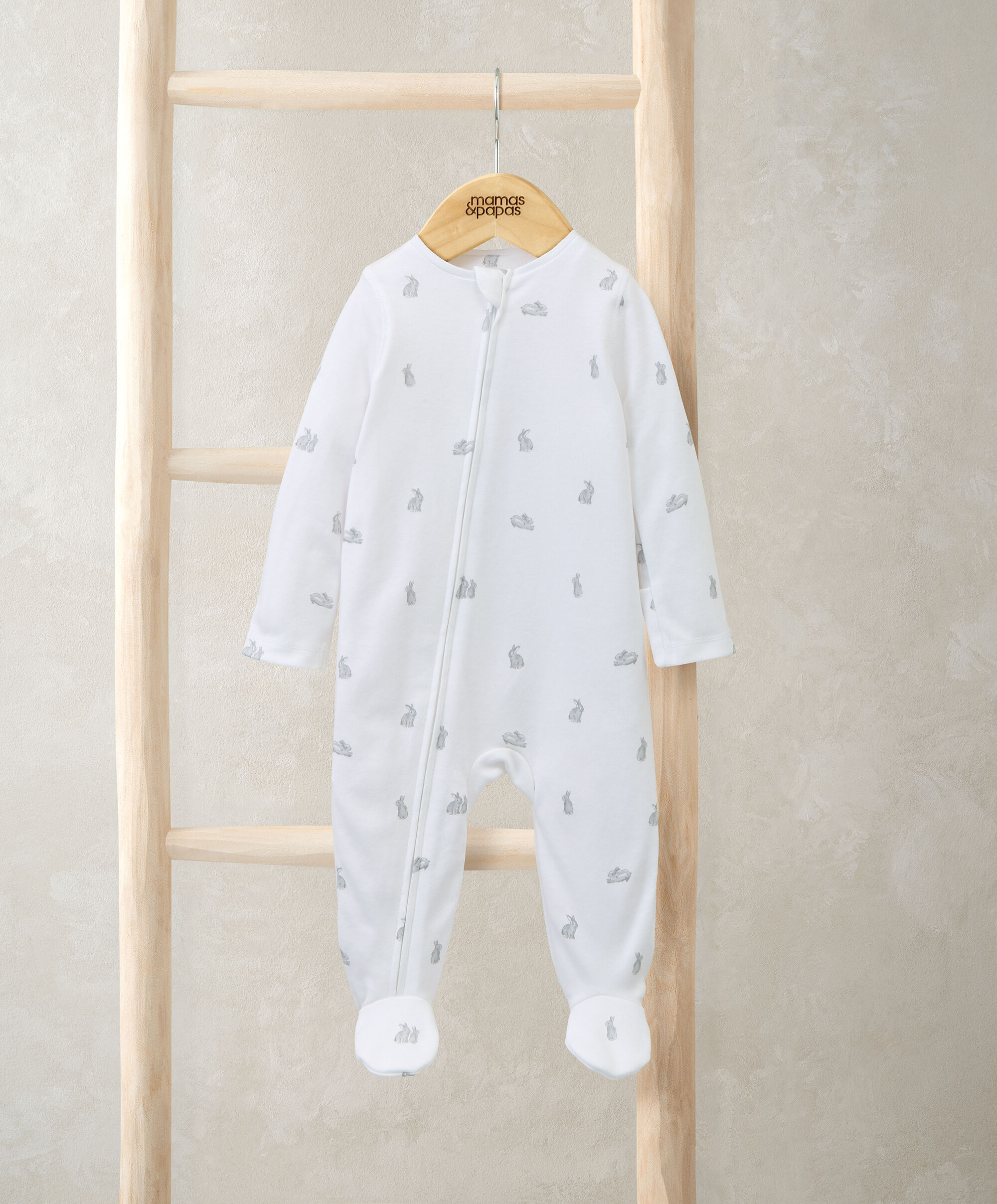 لباس قطعة واحدة بسحاب ونقشة أرنب