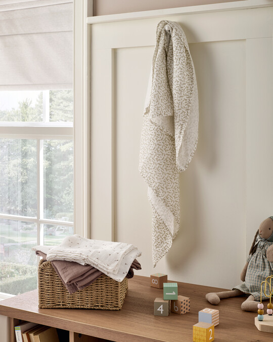 طقم مربعات موسلين كبيرة ويلكوم تو ذا وورلد - 3 قطع طقم مربعات موسلين كبيرة ويلكوم تو ذا وورلد - 3 قطع image number 3