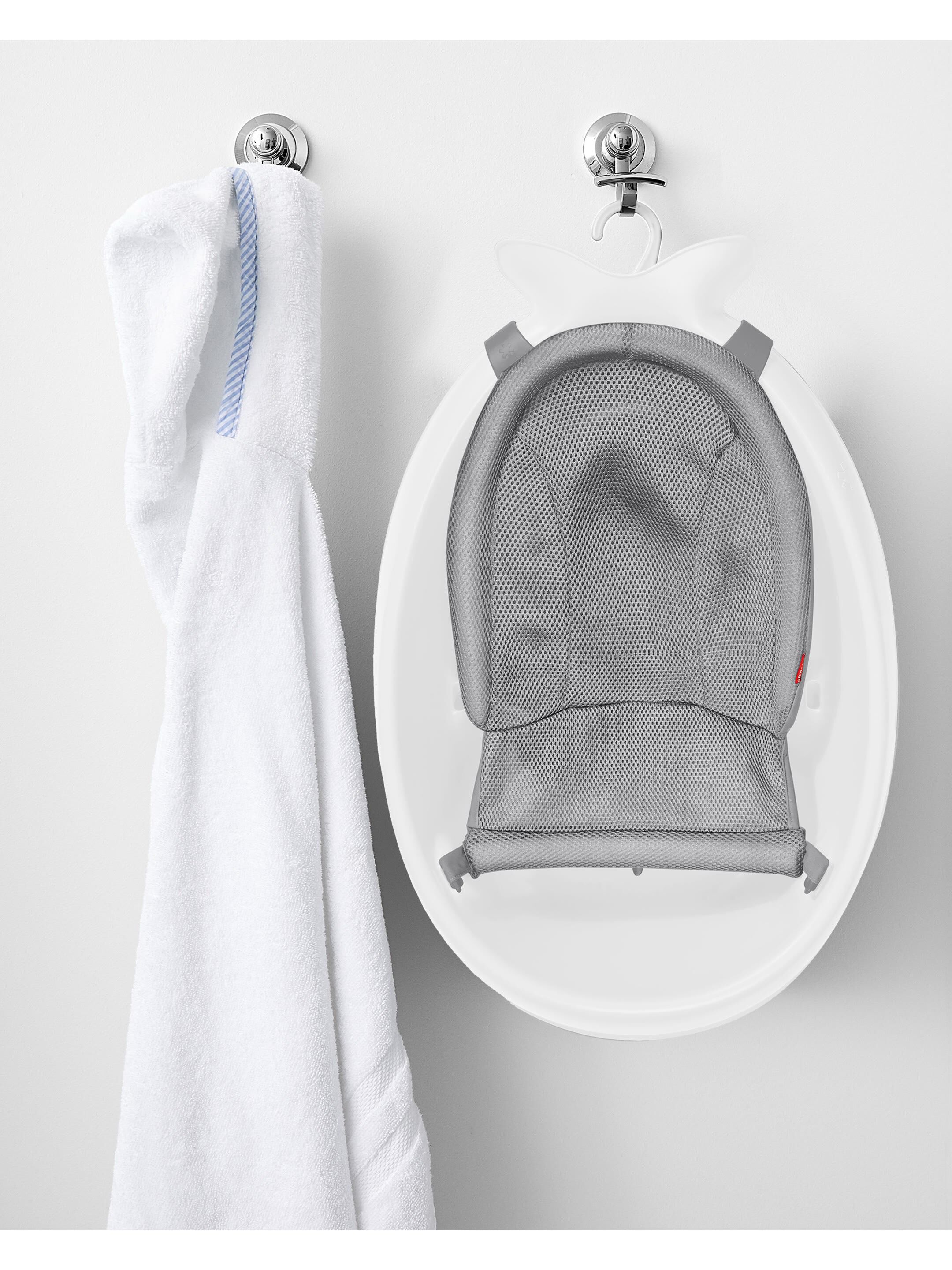 Skip Hop Moby Smart Sling 3-Stage Baby Bath Tub &mdash; White image number 3