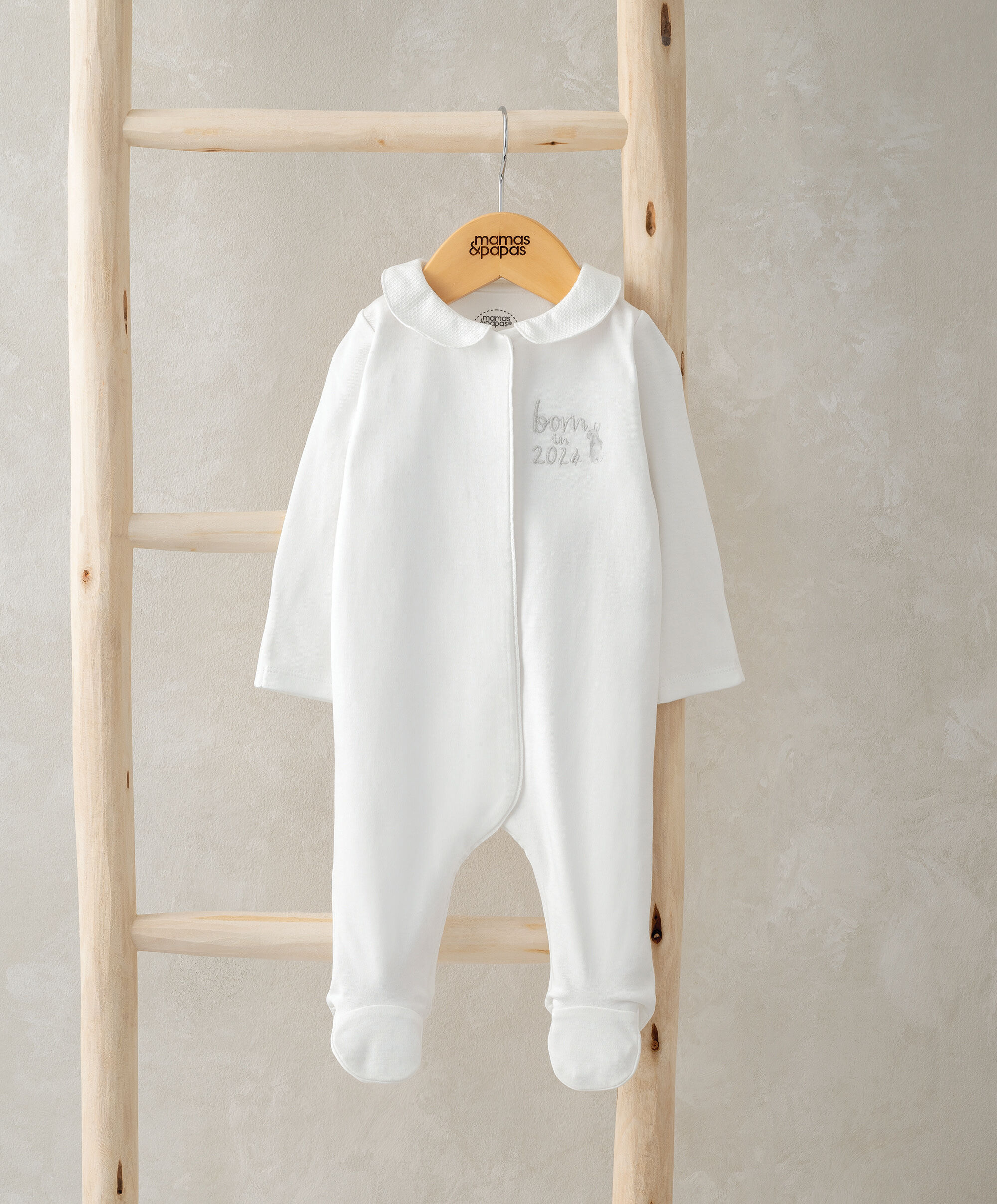 بيجاما قطعة واحدة بتطريز Born in 2024 image number 1