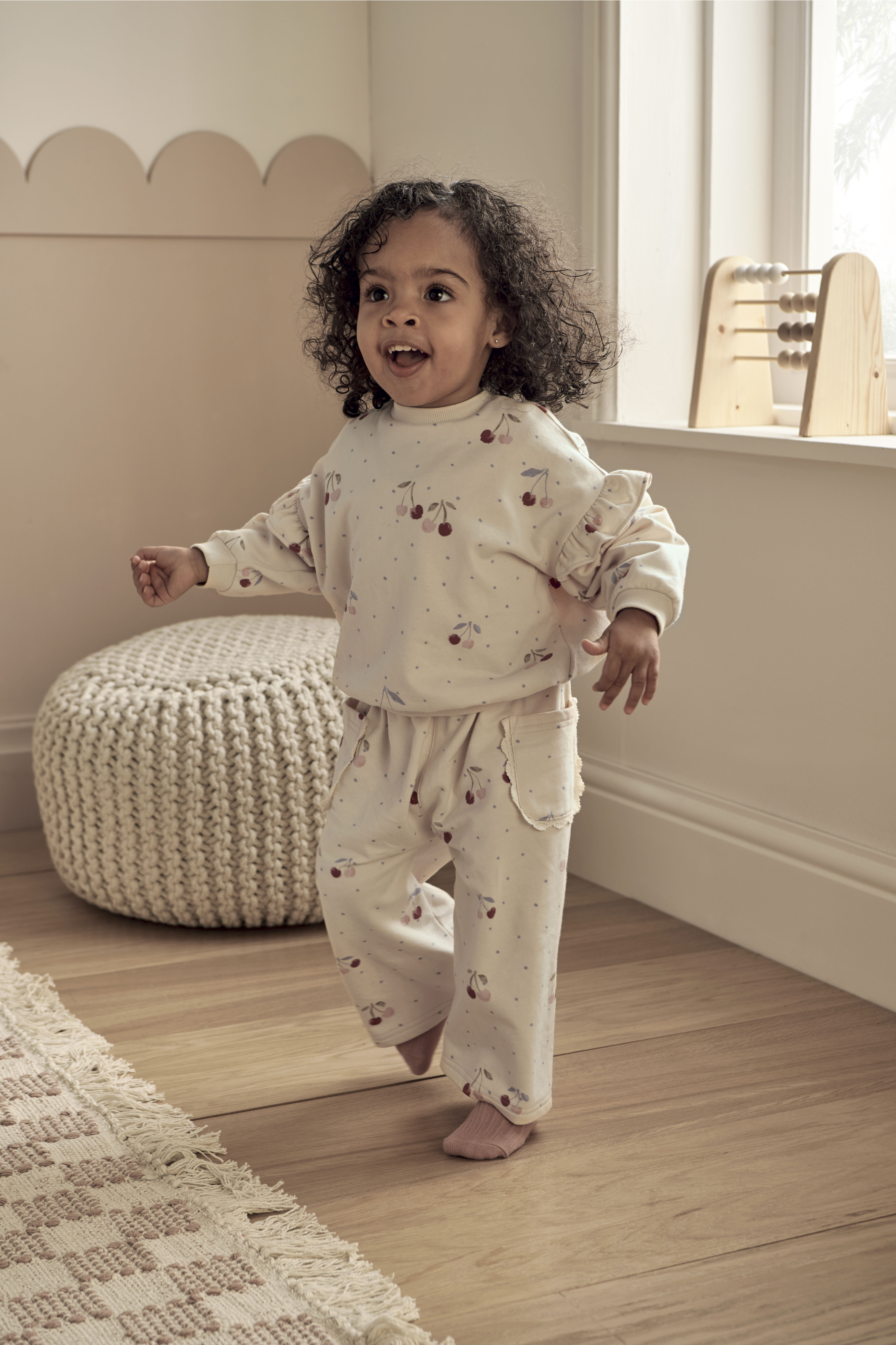 بنطال رياضي بنقشة كرز image number 1