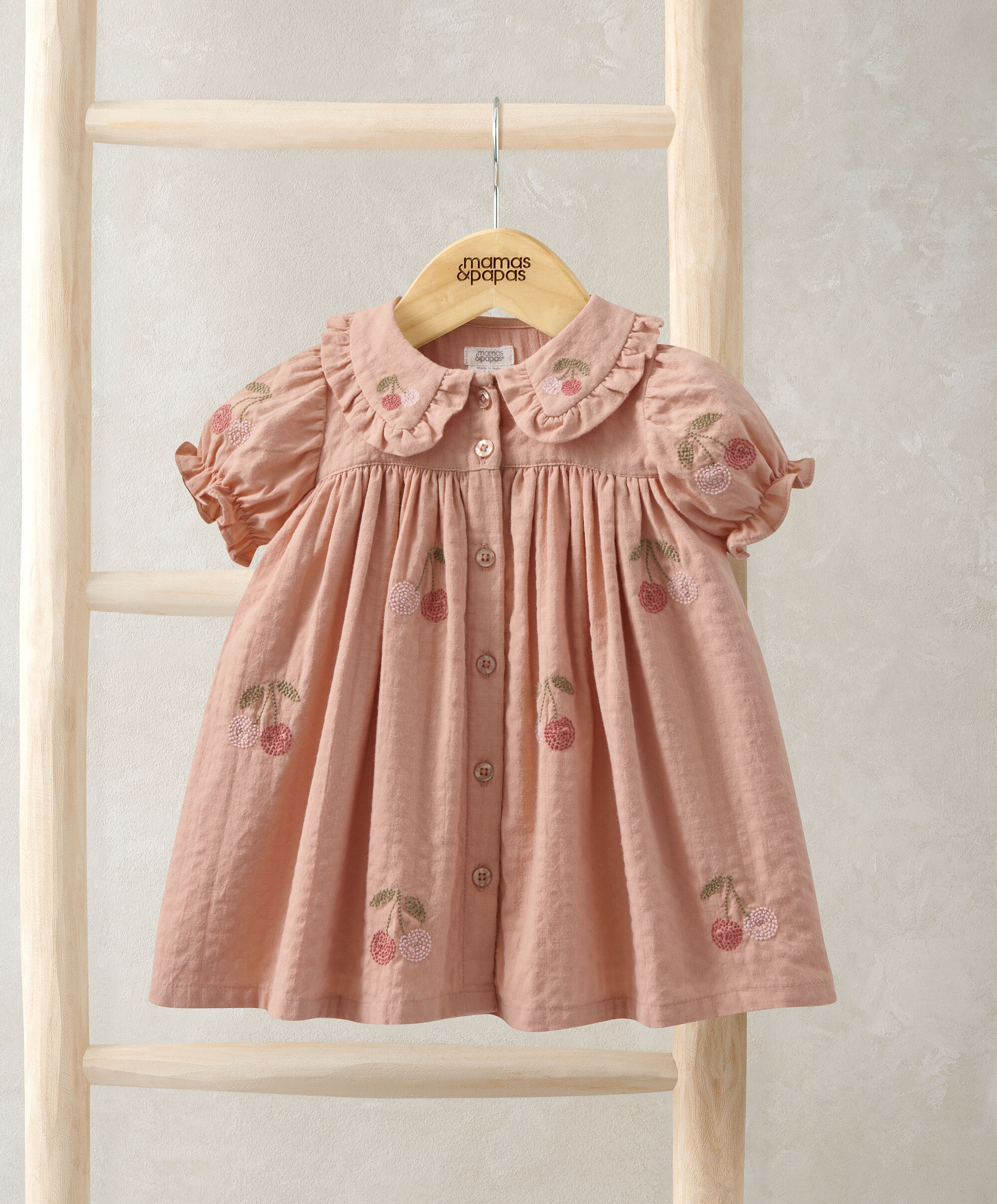 فستان بتطريزات كرز image number 1