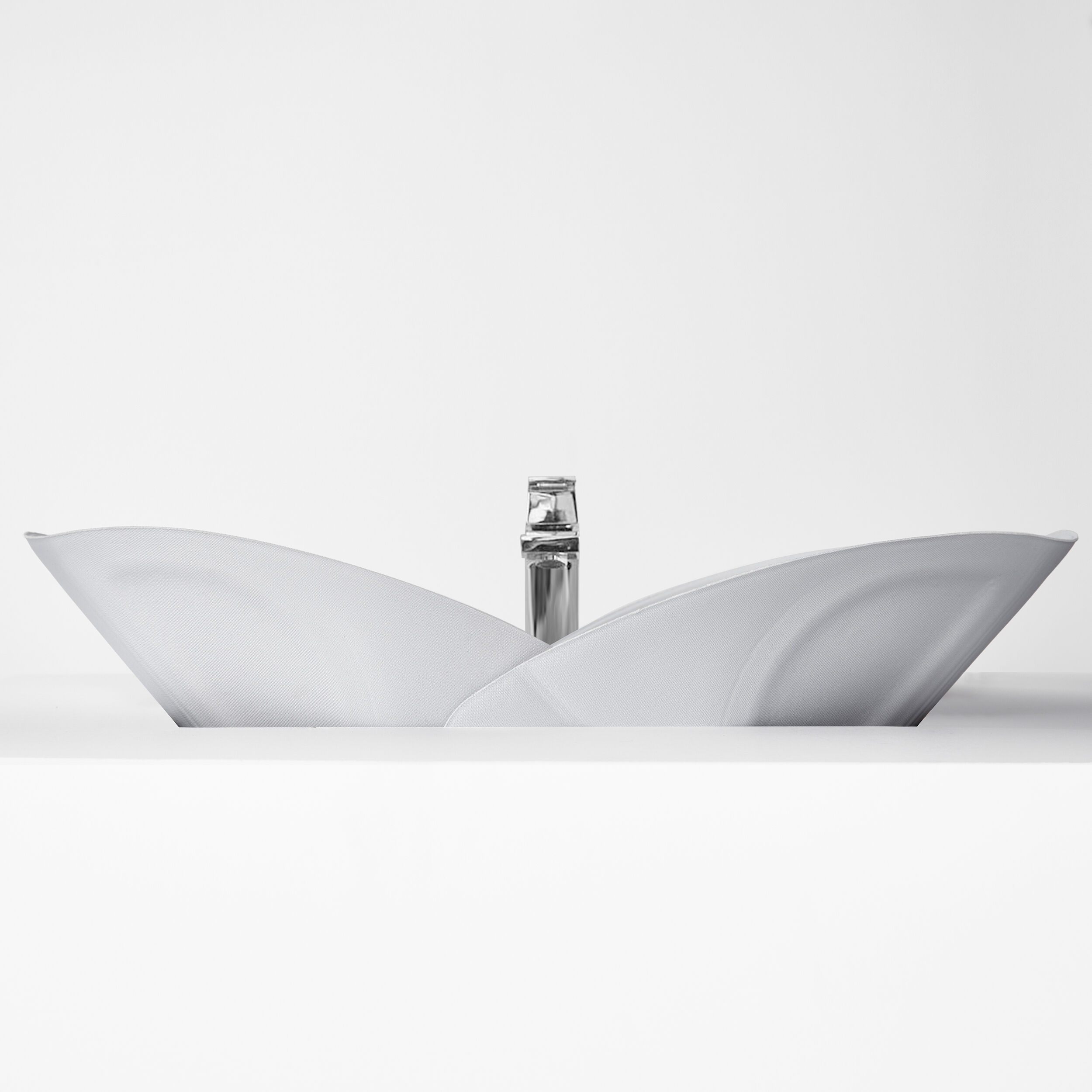 حوض استحمام للاستخدام في الأحواض من فريدا image number 5