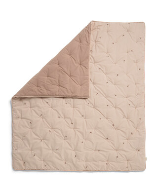 لحاف ويلكم تو ذا وورلد مزين بزهور لحاف ويلكم تو ذا وورلد مزين بزهور