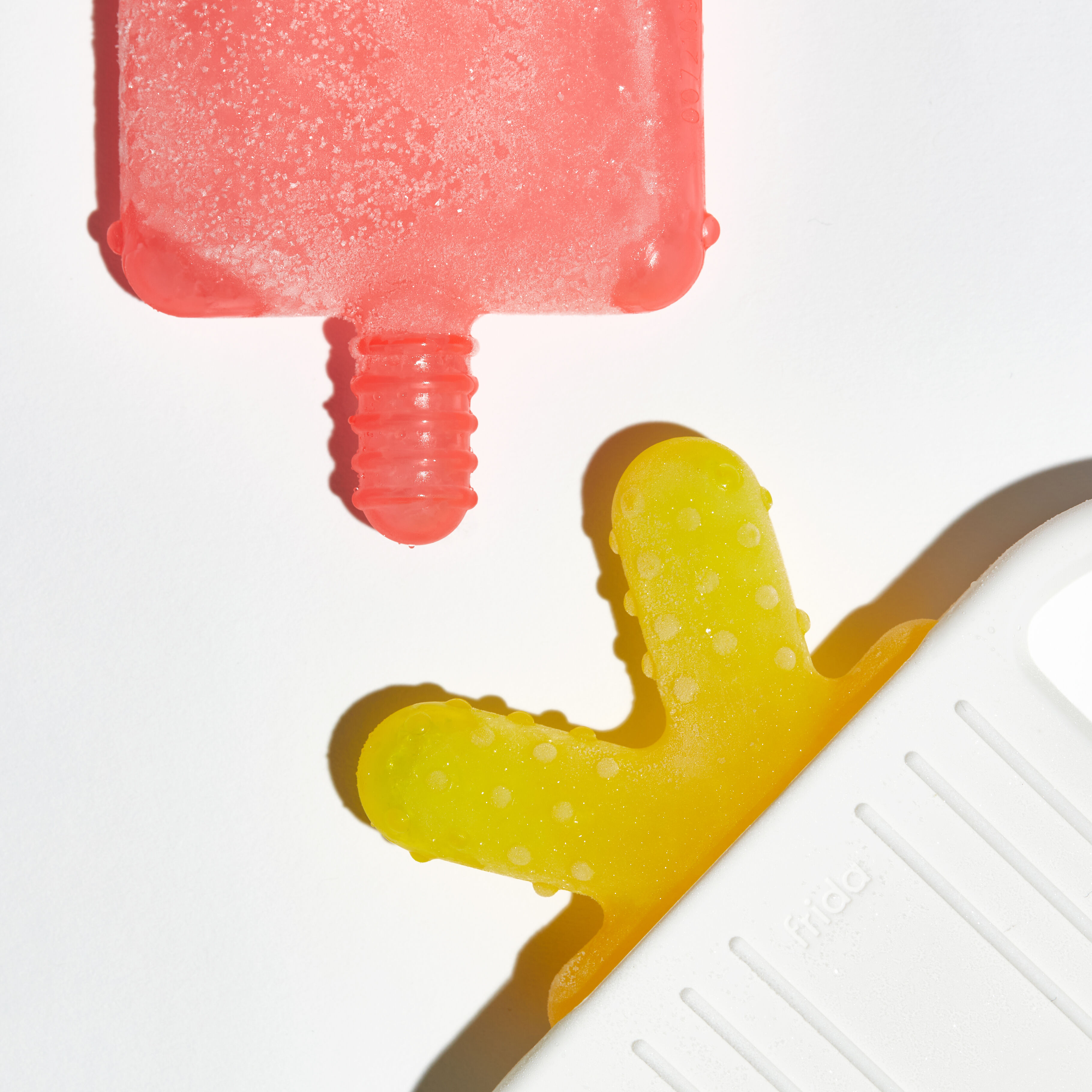 حلقة تسنين نوت تو كولد تو هولد من سيليكون خالٍ من مادة بيسفينول أ من فريدا بيبي image number 4