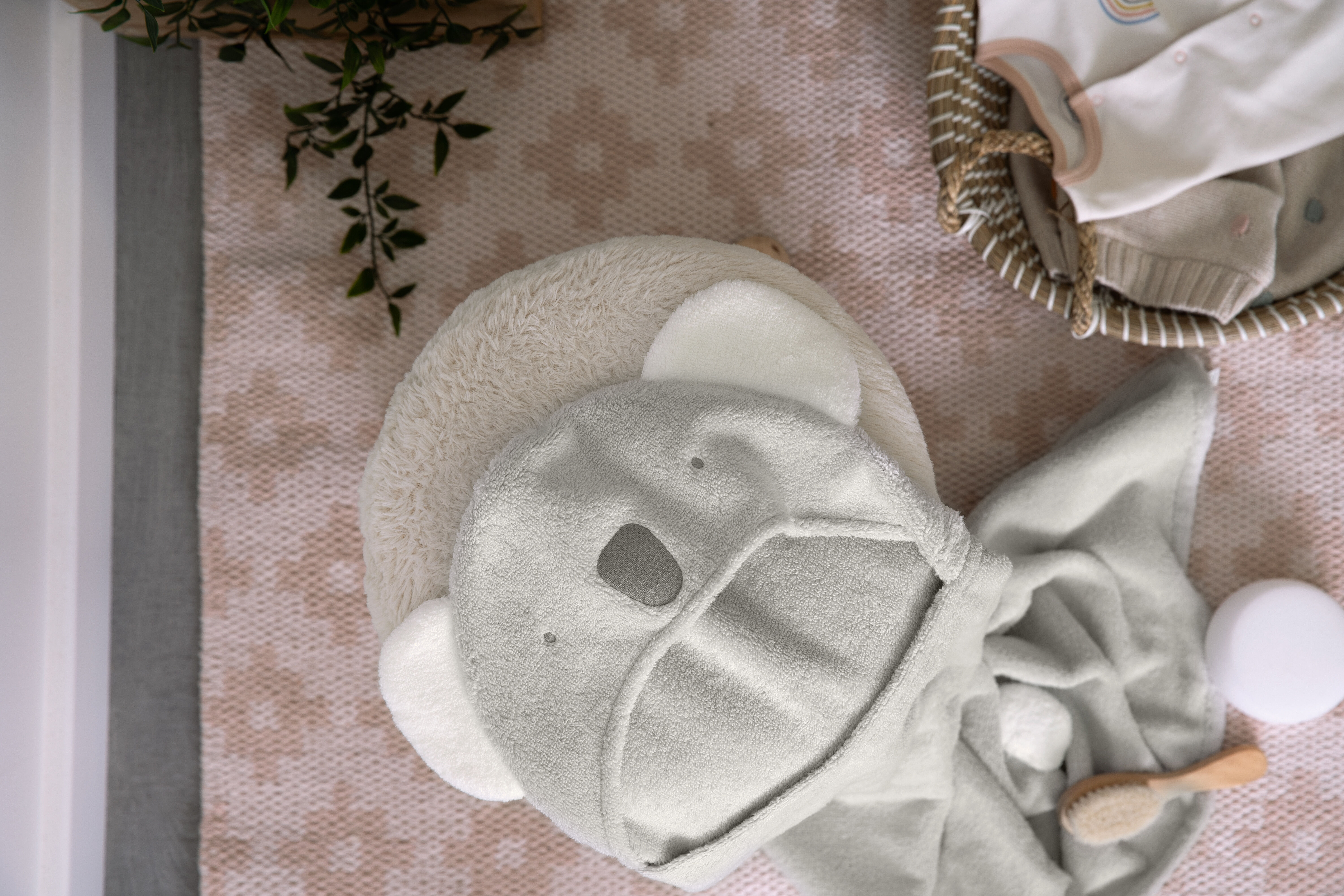 منشفة بغطاء رأس بتصميم كوالا image number 2