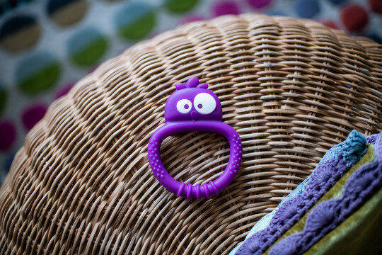 عضاضة أسنان كالاني ميني لبة لتهدئة ألم الأسنان من تومي تيبي لعمر 3 شهور فأكثر عضاضة أسنان كالاني ميني لبة لتهدئة ألم الأسنان من تومي تيبي لعمر 3 شهور فأكثر image number 4