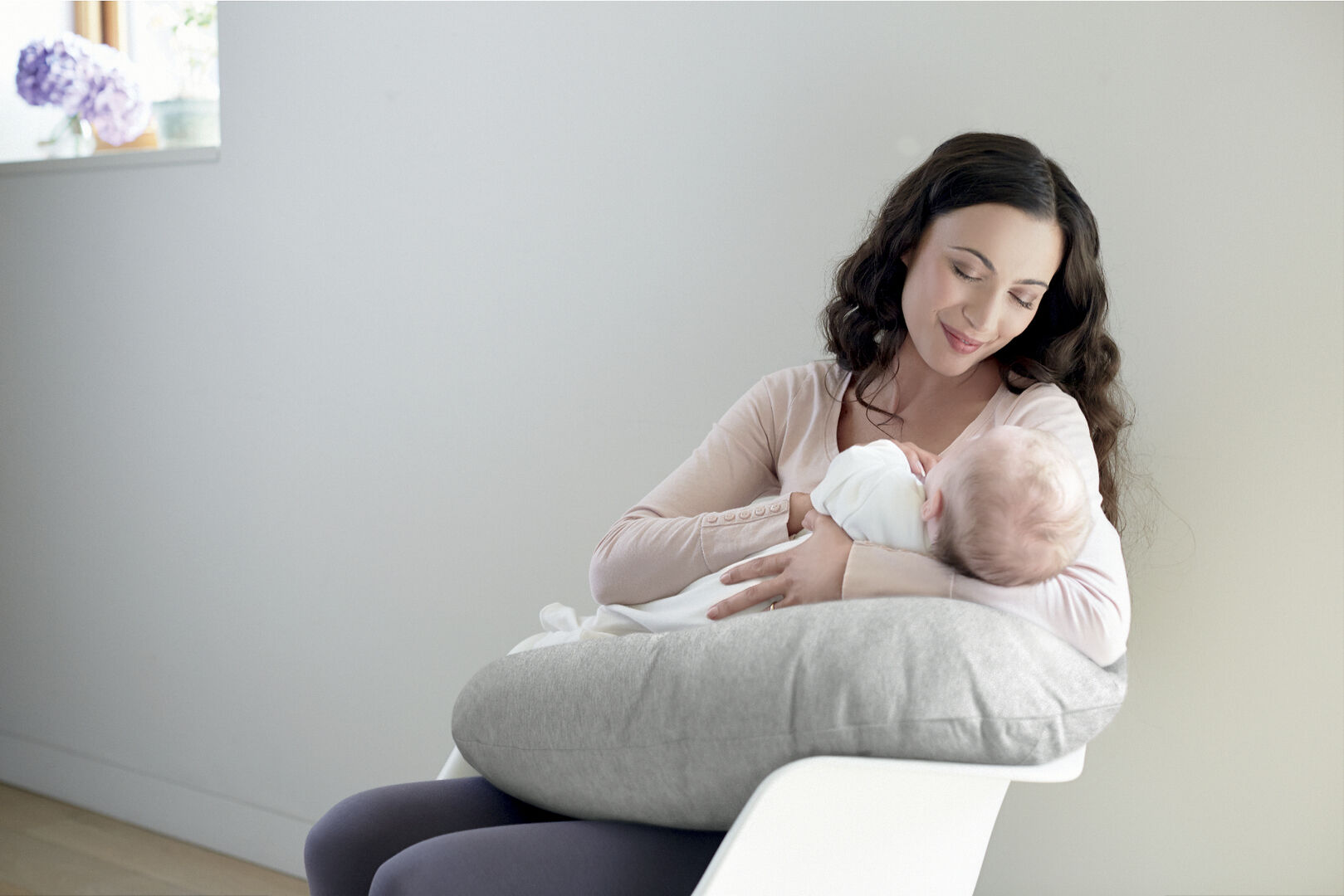 وسادة رضاعة - رمادي فاتح image number 3