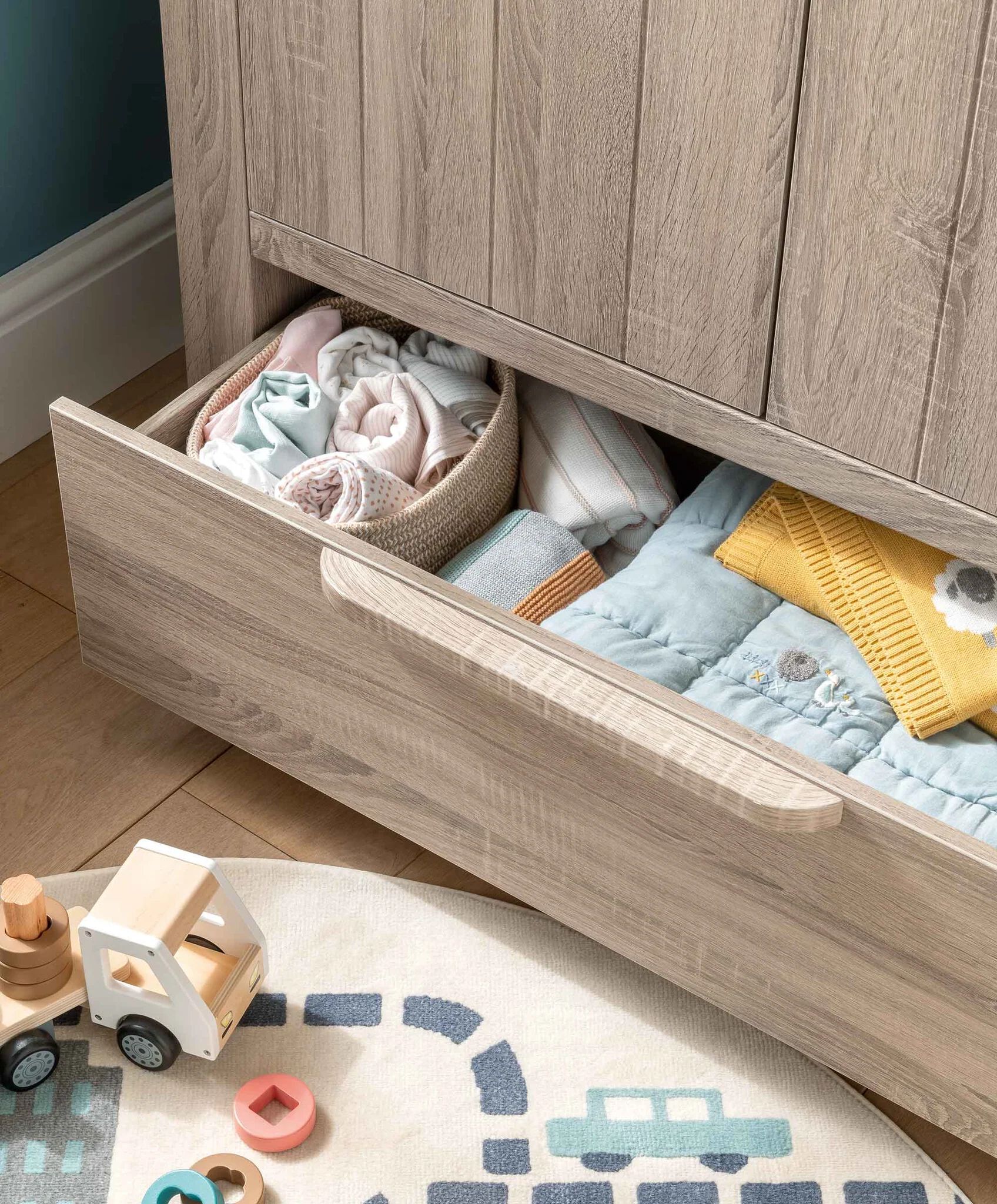 خزانة فرانكلين للأطفال بدرج وبابين - بلوط image number 3