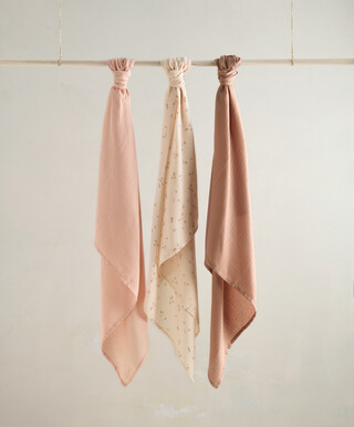 مجموعة مربعات موسلين - نقشة زهور مجموعة مربعات موسلين - نقشة زهور