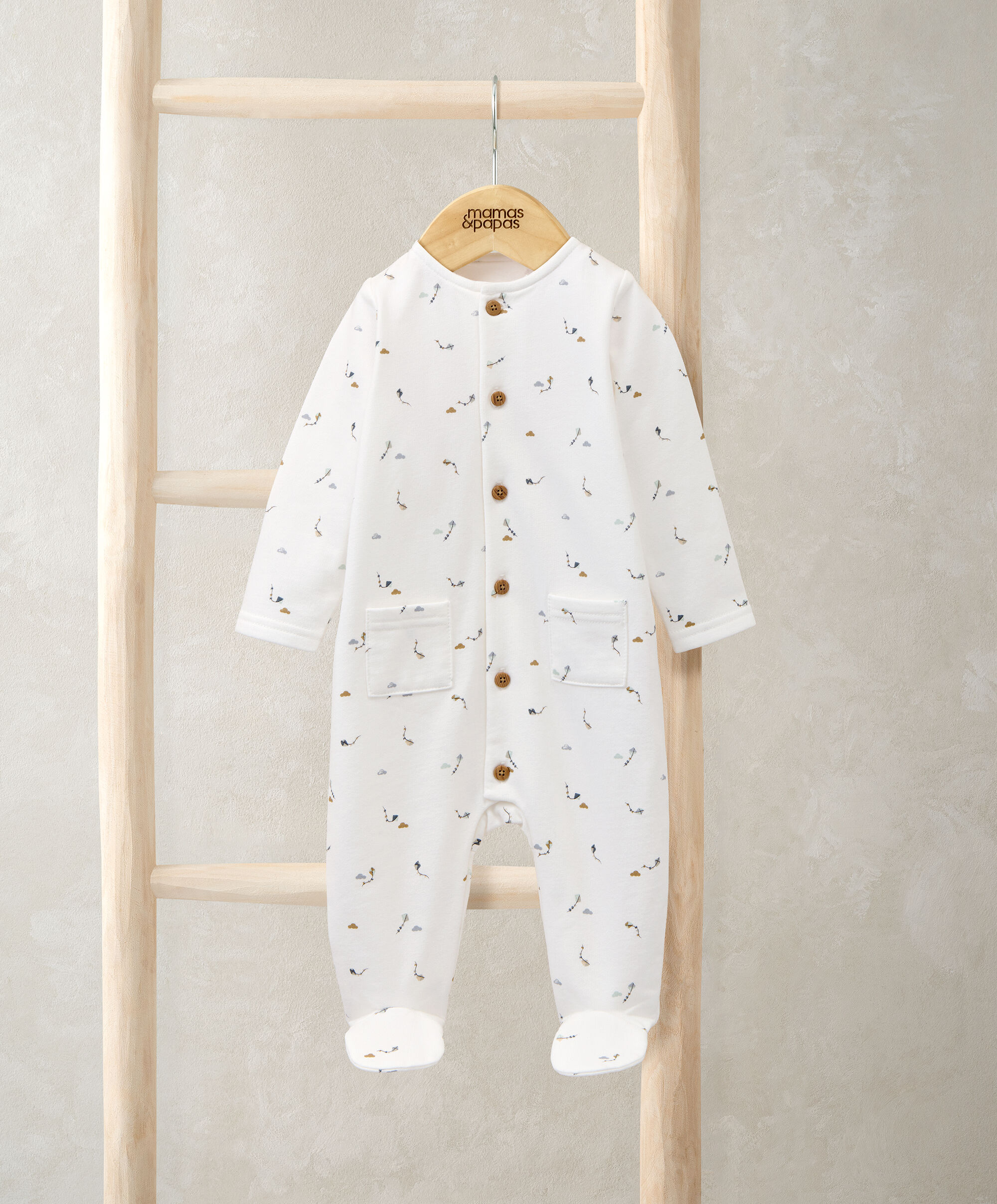 بيجاما سويت بتصميم قطعة واحدة مزينة بنقشة طائرات ورقية بالكامل