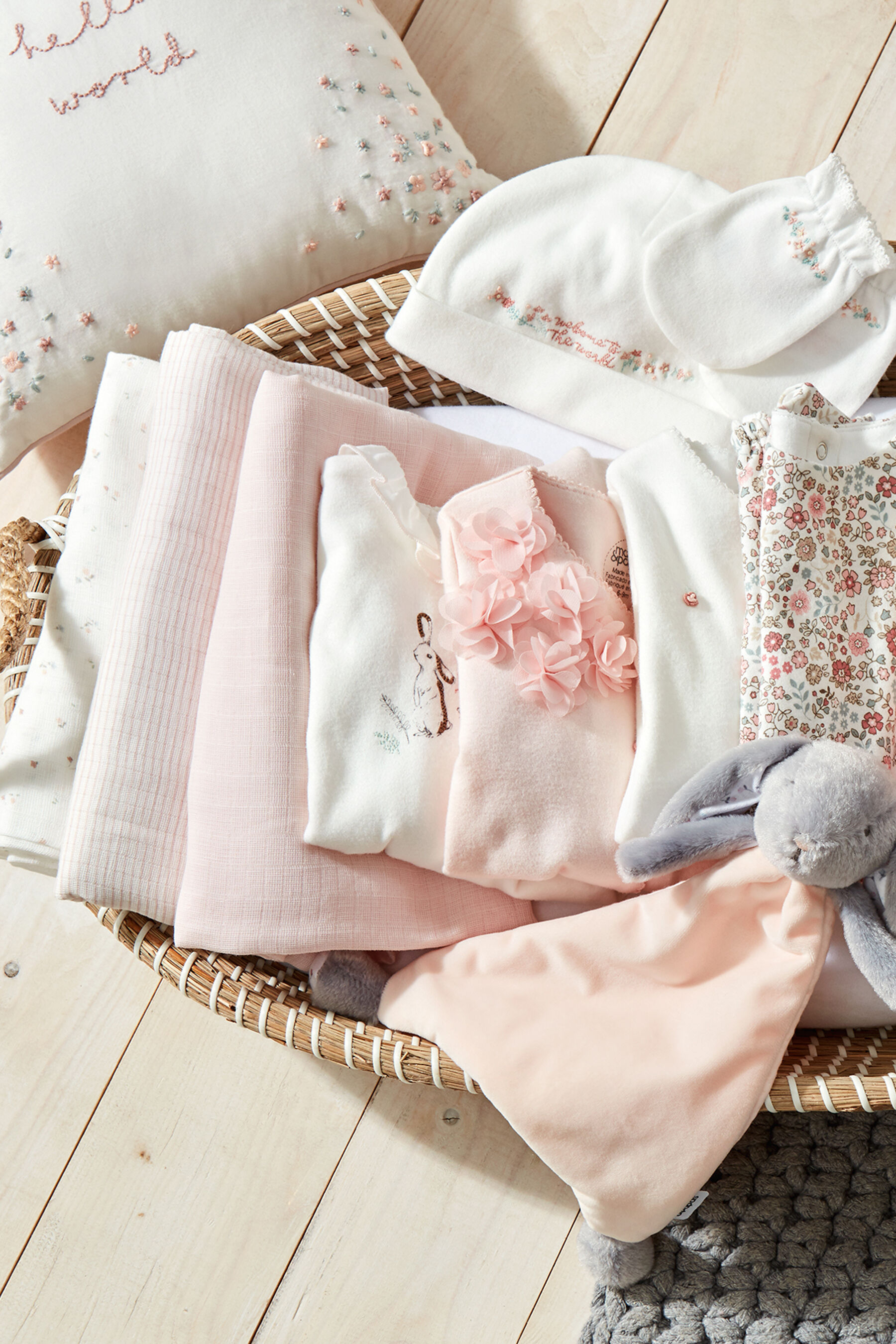 طقم مربعات موسلين ويلكوم تو ذا وورلد نقشة زهور ولون وردي - 3 قطع image number 2