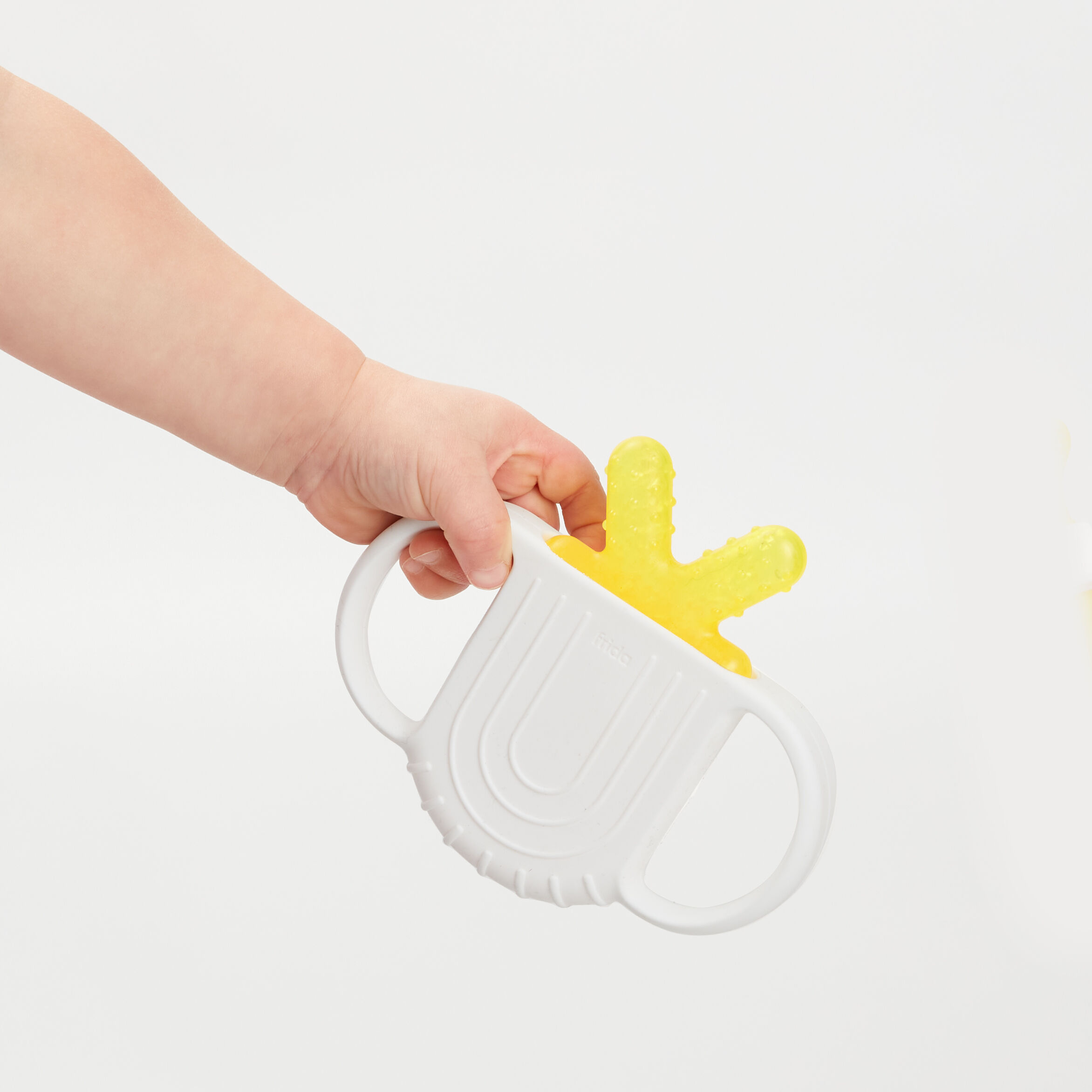 حلقة تسنين نوت تو كولد تو هولد من سيليكون خالٍ من مادة بيسفينول أ من فريدا بيبي image number 2