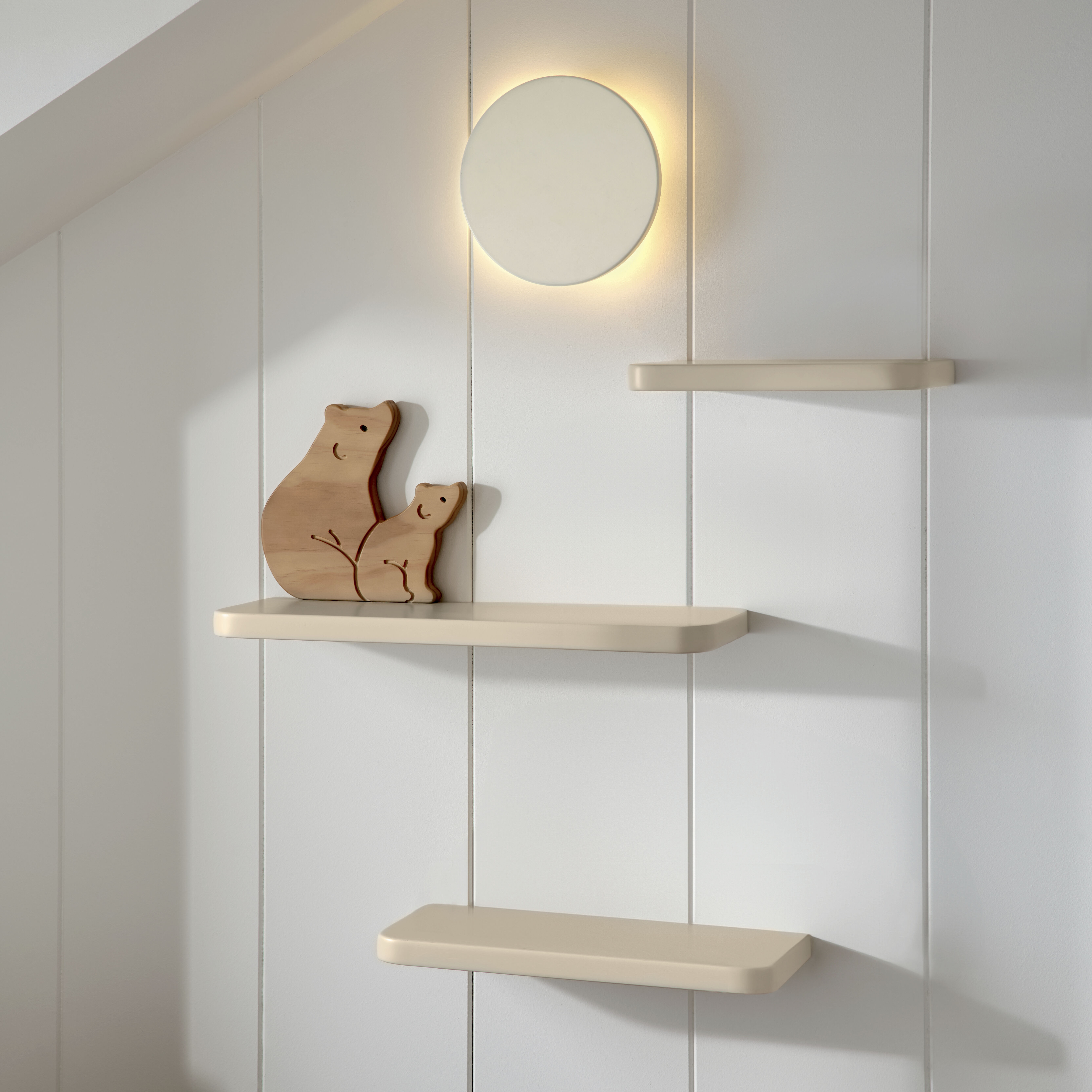 Bear Shelf image number 1