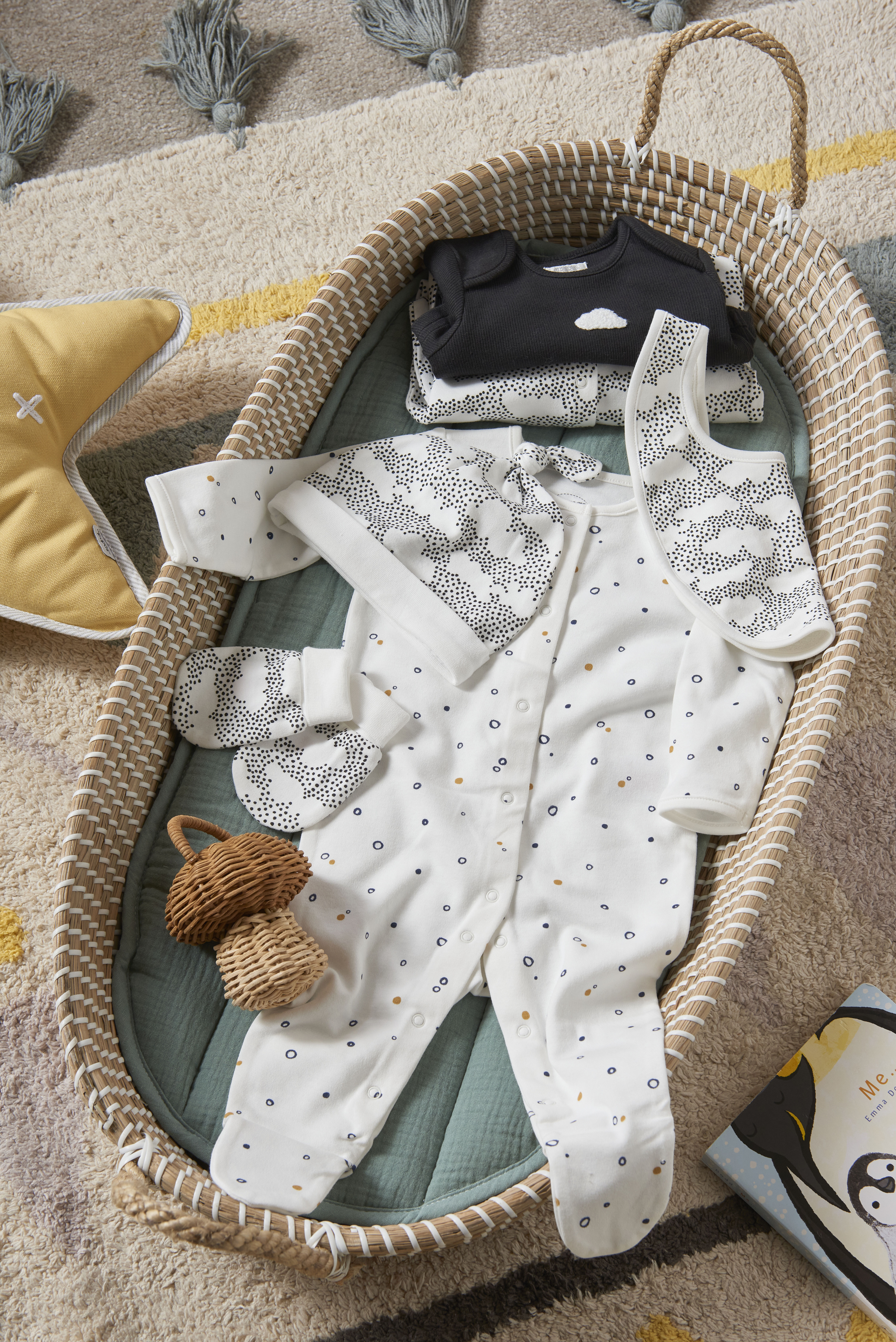 لباس الكل في واحد بتصميم ملفوف وعبارة I Love You More image number 4