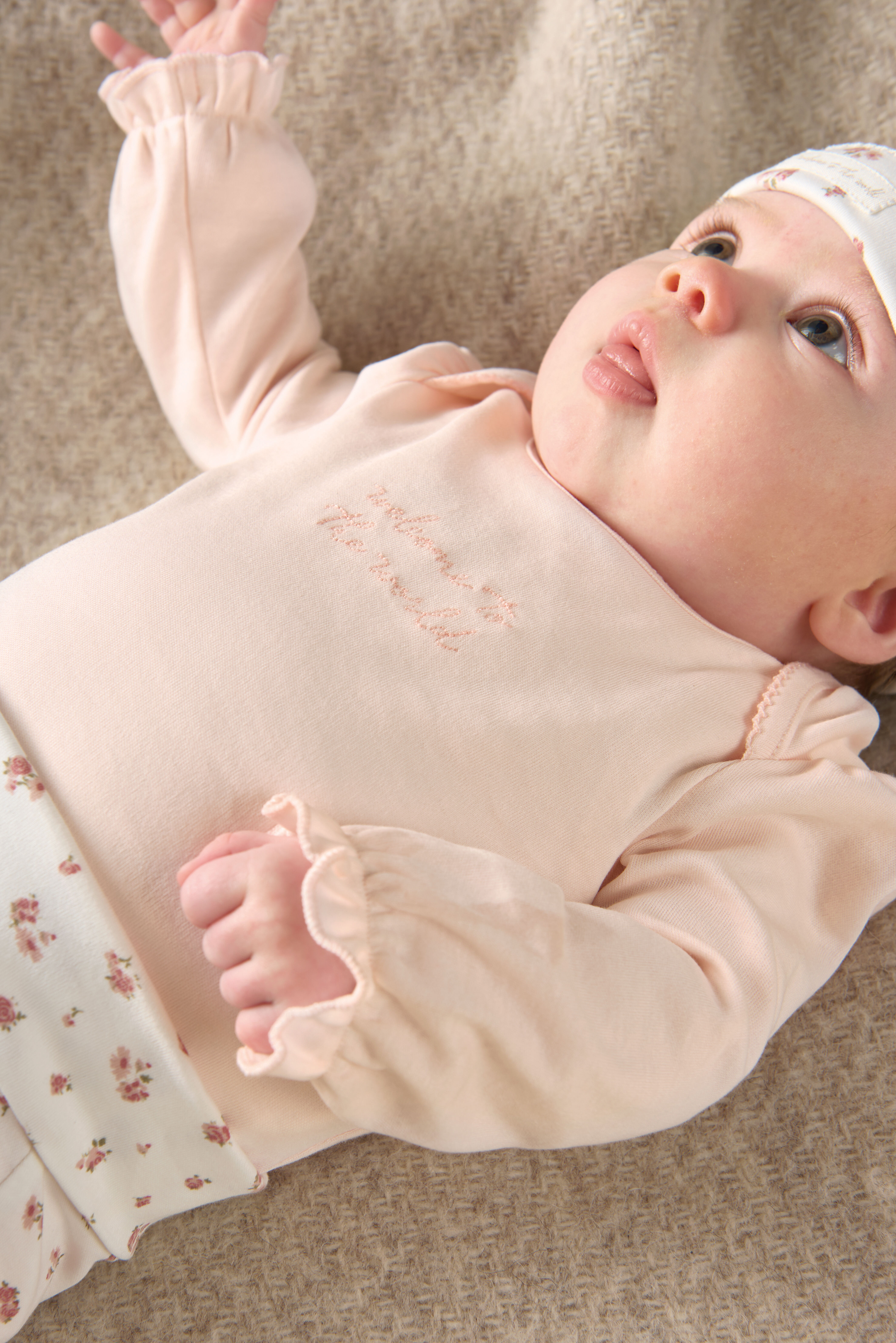 طقم ماي فيرست اوتفيت بنقشة زهور - 3 قطع image number 8