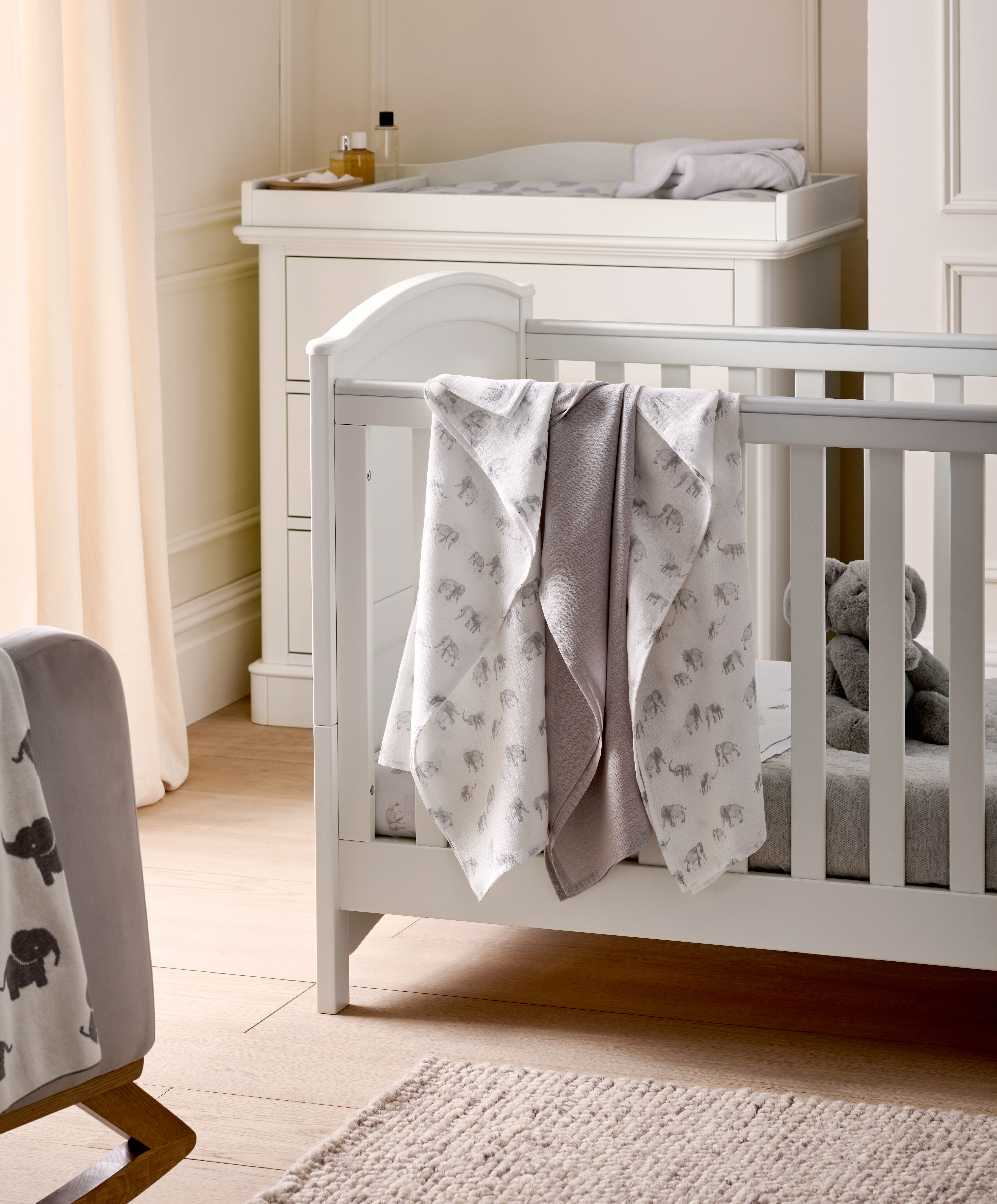 طقم مربعات موسلين كبيرة بنقشة فيل - 3 قطع image number 3